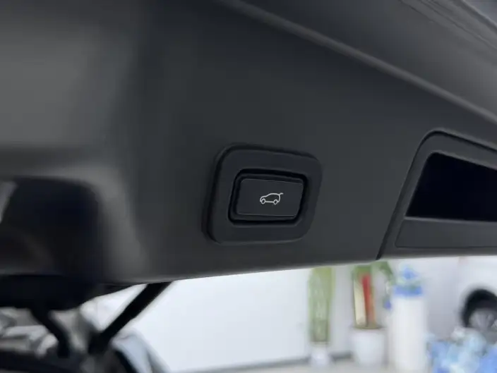 Range Rover Evoque 2022 Model Aurora L 249PS R-Dynamic Deluxe Edition – фото 10