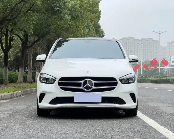 Mercedes-Benz B-Class 2023 Model B 200 Fashion Model – фото 2