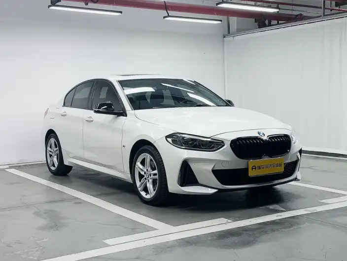 BMW 1 Series 2021 Model 120i M Sports Night Edition – фото 3