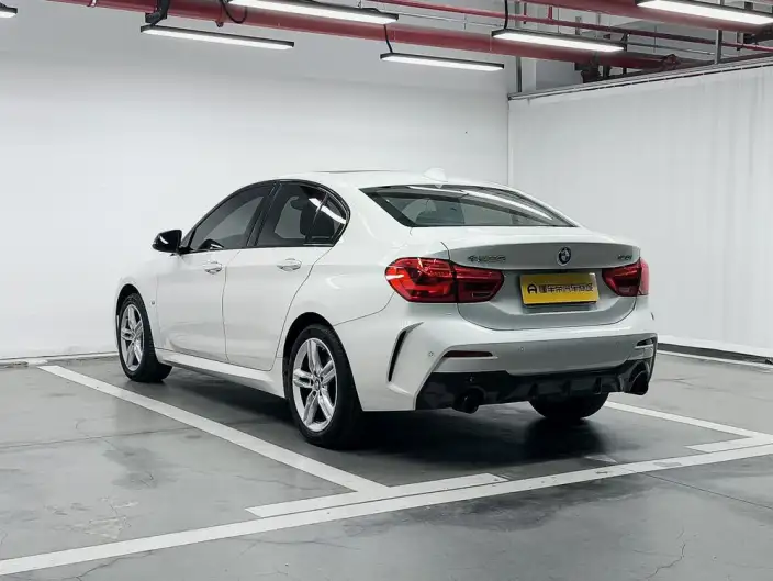 BMW 1 Series 2021 Model 120i M Sports Night Edition – фото 5