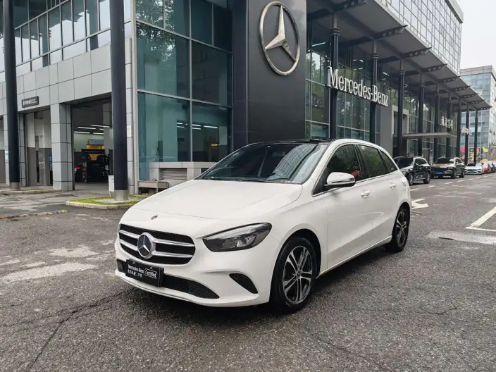 Mercedes-Benz B-Class 2020 Model B 200 Dynamic Model – фото 1
