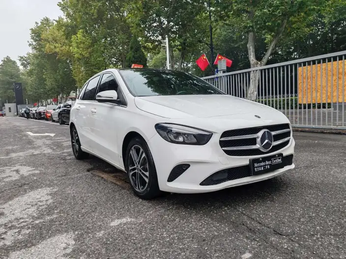 Mercedes-Benz B-Class 2020 Model B 200 Dynamic Model – фото 3