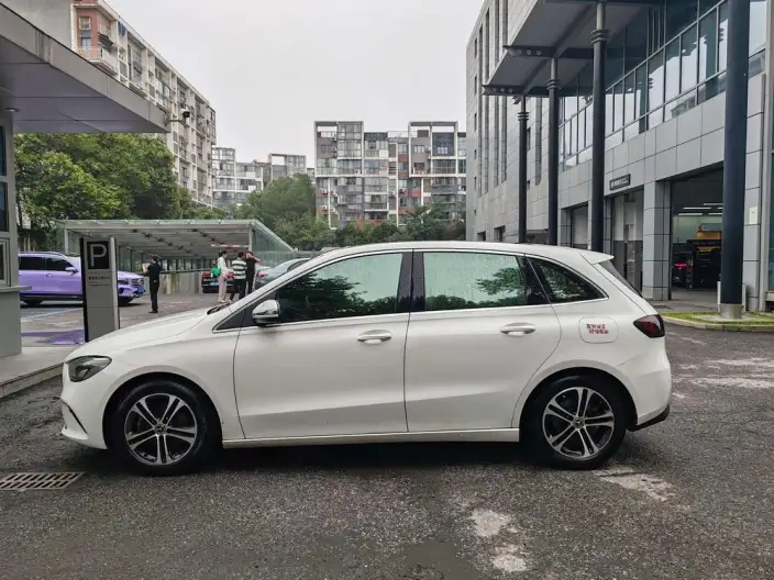 Mercedes-Benz B-Class 2020 Model B 200 Dynamic Model – фото 4