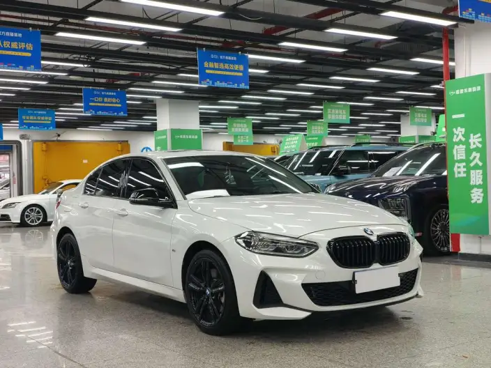 BMW 1 Series 2023 Model 125i M Sports Night Edition – фото 3