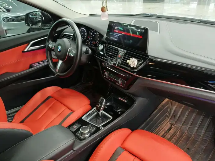 BMW 1 Series 2023 Model 125i M Sports Night Edition – фото 6