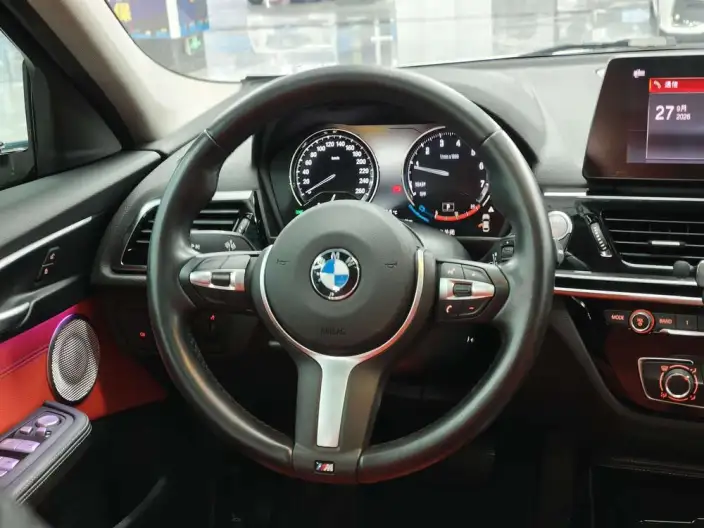 BMW 1 Series 2023 Model 125i M Sports Night Edition – фото 7