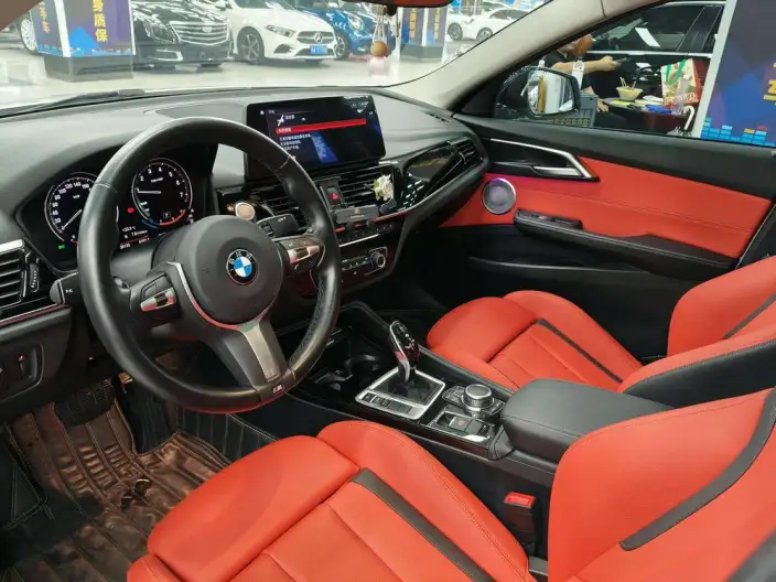 BMW 1 Series 2023 Model 125i M Sports Night Edition – фото 9