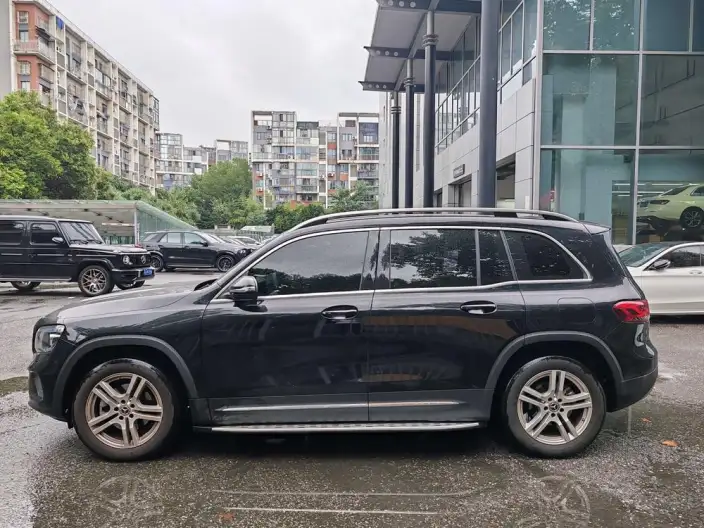 Mercedes-Benz GLB 2023 Model Facelift GLB 200 Dynamic Model – фото 4
