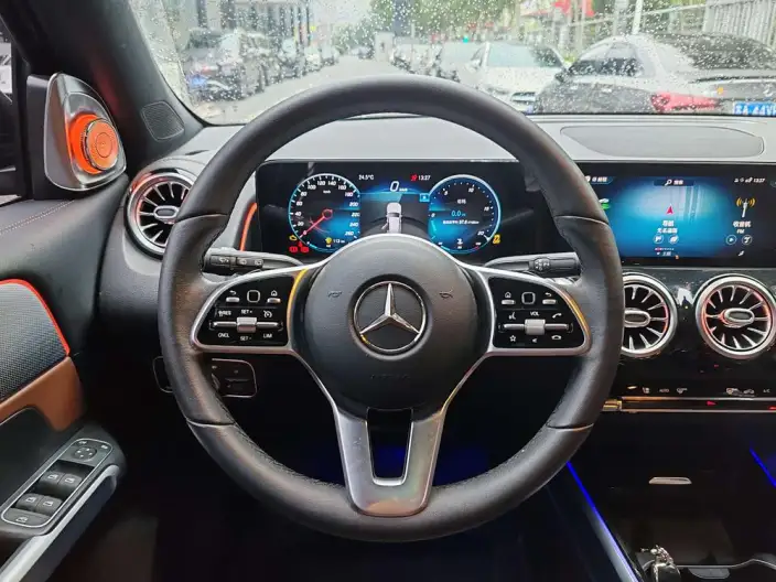 Mercedes-Benz GLB 2023 Model Facelift GLB 200 Dynamic Model – фото 10