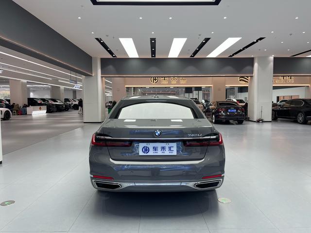 BMW 7 Series Модель 2019 года 740Li Leading Luxury Set – фото 6