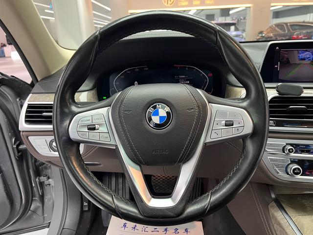 BMW 7 Series Модель 2019 года 740Li Leading Luxury Set – фото 10
