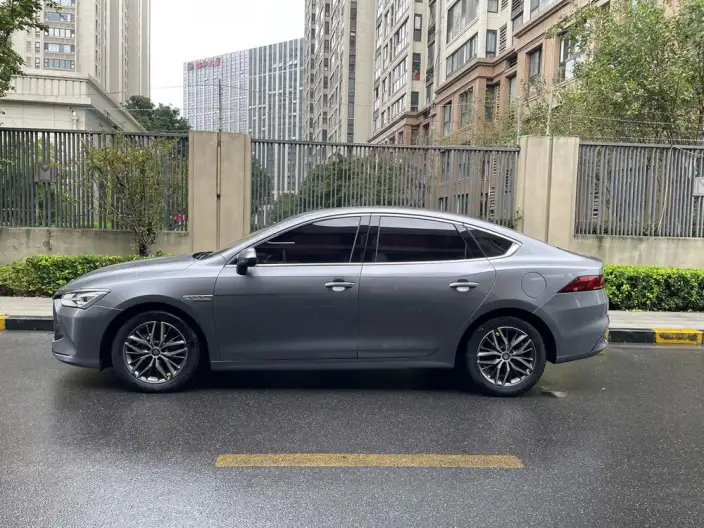 BYD Qin PLUS DM 2021 Model DM-i 55KM Flagship Model – фото 4