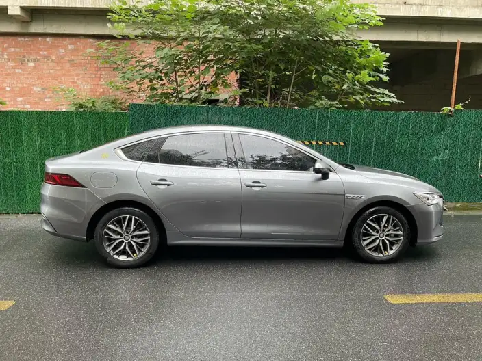 BYD Qin PLUS DM 2021 Model DM-i 55KM Flagship Model – фото 8