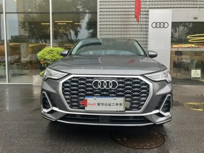 AUDI Q3 Sportback 2020 Model 40 TFSI Fashion Model – фото 2
