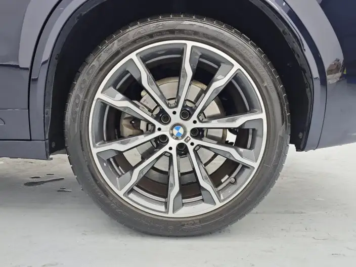 BMW X3 2022 Model xDrive30i Leading Model M Night Set – фото 9