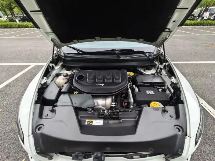 Jeep Cherokee 2020 Model 2.0L 2WD Classic Sports Edition – фото 8