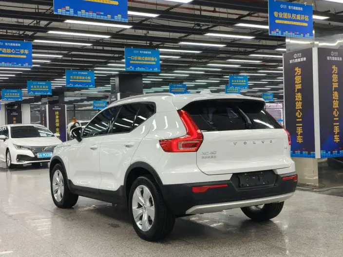 Volvo XC40 2020 Model T3 2WD Zhixing Fashion Edition – фото 4