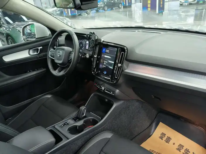 Volvo XC40 2020 Model T3 2WD Zhixing Fashion Edition – фото 7