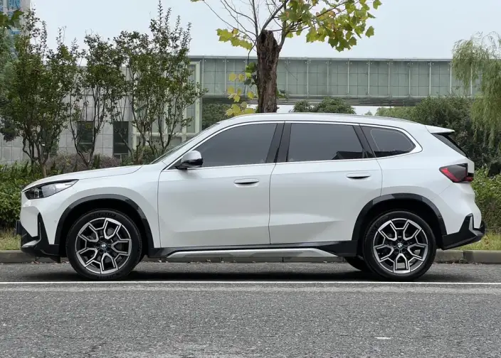 BMW X1 2023 Model sDrive25Li X Design Set – фото 3