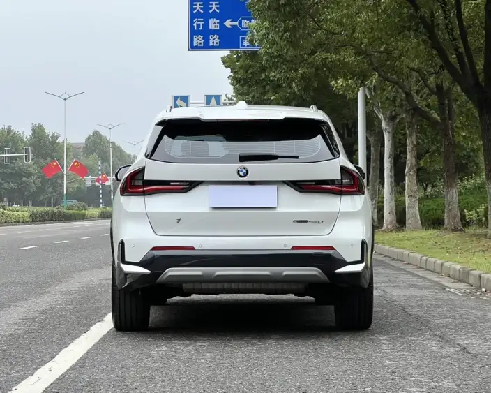 BMW X1 2023 Model sDrive25Li X Design Set – фото 4