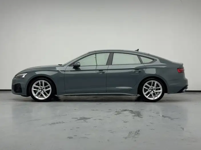 Audi A5 2023 Model Sportback 40 TFSI Fashion Dynamic Model