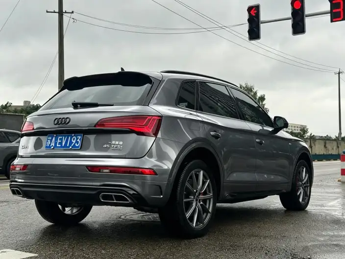 Audi Q5L 2022 Model 45T Luxury Dynamic Model – фото 6