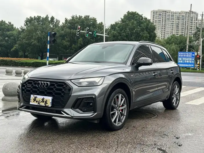 Audi Q5L 2022 Model 45T Luxury Dynamic Model – фото 10