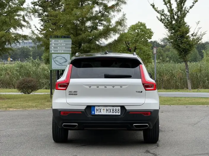 Volvo XC40 2020 Model T4 4WD Smart Range Sports Edition – фото 5