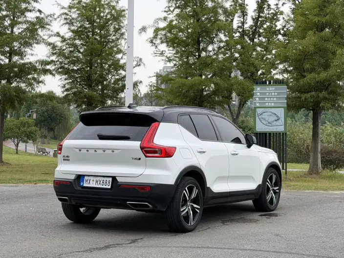 Volvo XC40 2020 Model T4 4WD Smart Range Sports Edition – фото 6