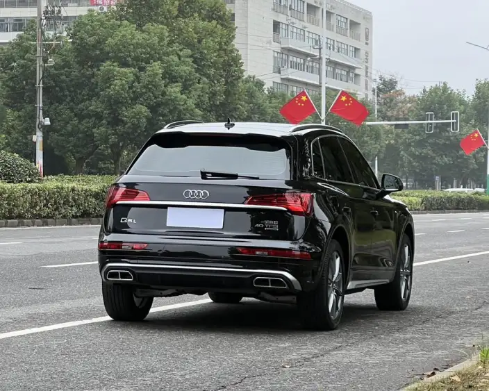Audi Q5L 2022 Model Facelift 40T Luxury Dynamic Model – фото 5