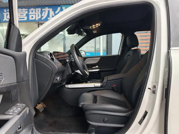 Mercedes-Benz GLB 2024 Model Facelift GLB 200 Dynamic Model – фото 9