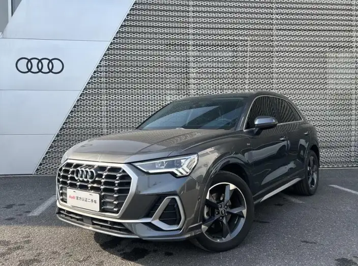AUDI Q3 2021 Model 35 TFSI Fashion Dynamic Model – фото 1