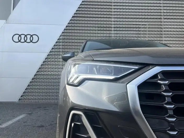AUDI Q3 2021 Model 35 TFSI Fashion Dynamic Model – фото 8