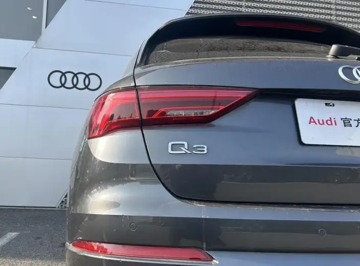 AUDI Q3 2021 Model 35 TFSI Fashion Dynamic Model – фото 10
