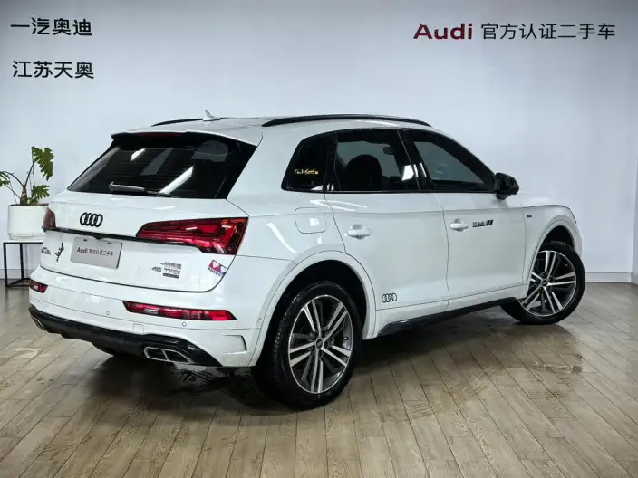 Audi Q5L 2022 Model Facelift 40T Luxury Dynamic Model – фото 4