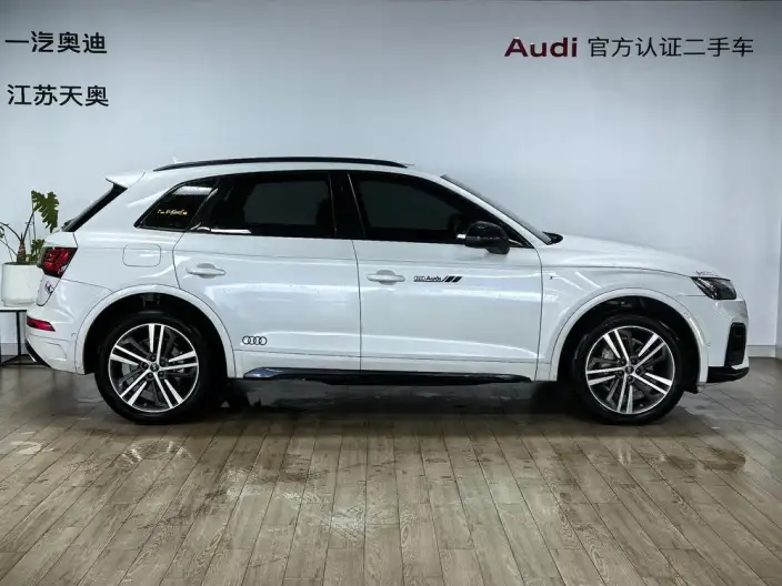 Audi Q5L 2022 Model Facelift 40T Luxury Dynamic Model – фото 5