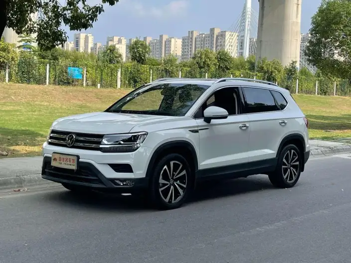 Volkswagen Tharu 2021 Model 280TSI 2WD Deluxe Edition – фото 1