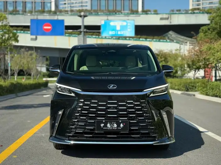 Lexus LM 2023 Model 500h DIRECT4 VI seat Respect Edition – фото 2