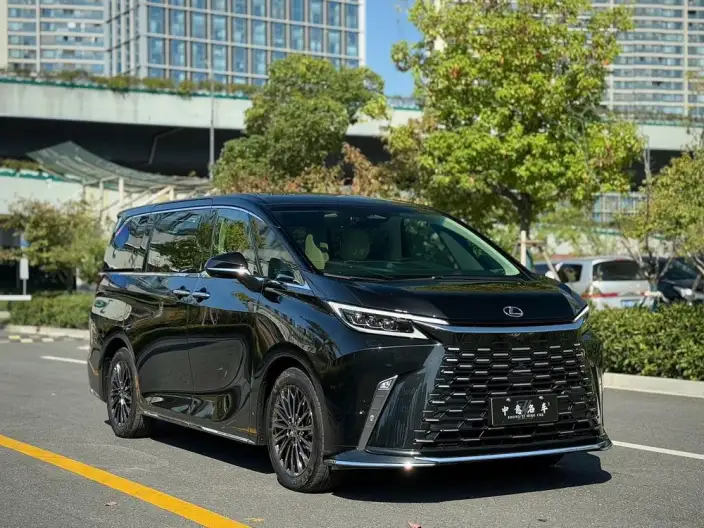 Lexus LM 2023 Model 500h DIRECT4 VI seat Respect Edition – фото 3