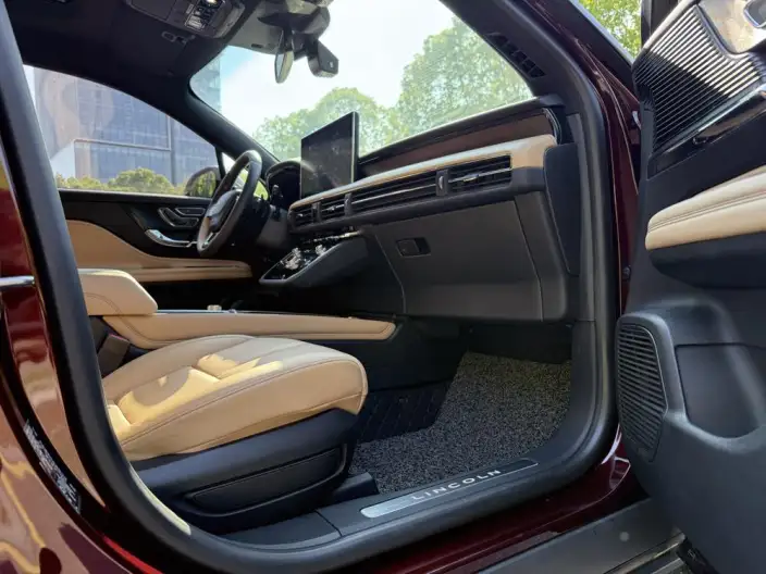 Lincoln Corsair 2021 Model 2.0T 2WD Zunya Edition – фото 9