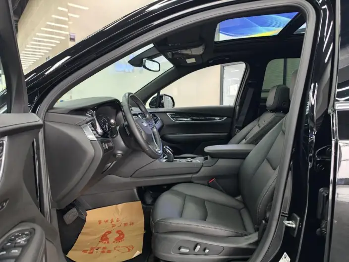 Cadillac XT6 2022 Model 2.0T VI seat 2WD Luxury Model – фото 10