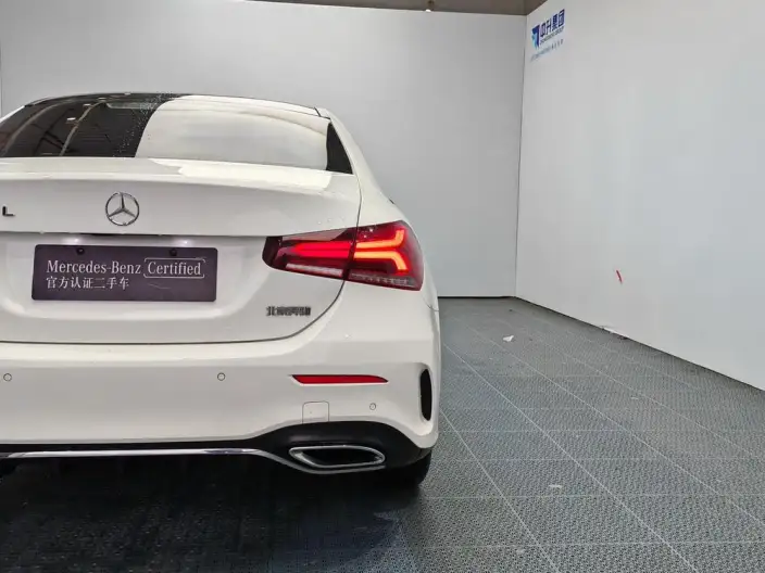 Mercedes-Benz A-class 2020 Model A 200 L Sports sedan – фото 9
