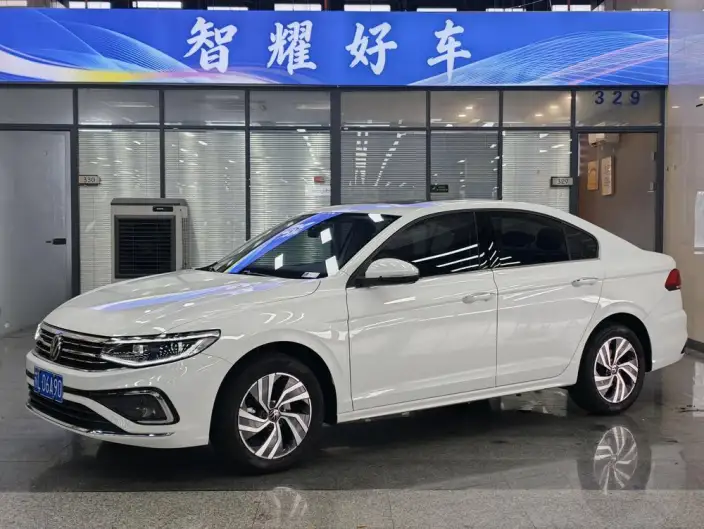 Volkswagen Bora 2023 Model 200TSI DSG Comfort PRO Edition – фото 1