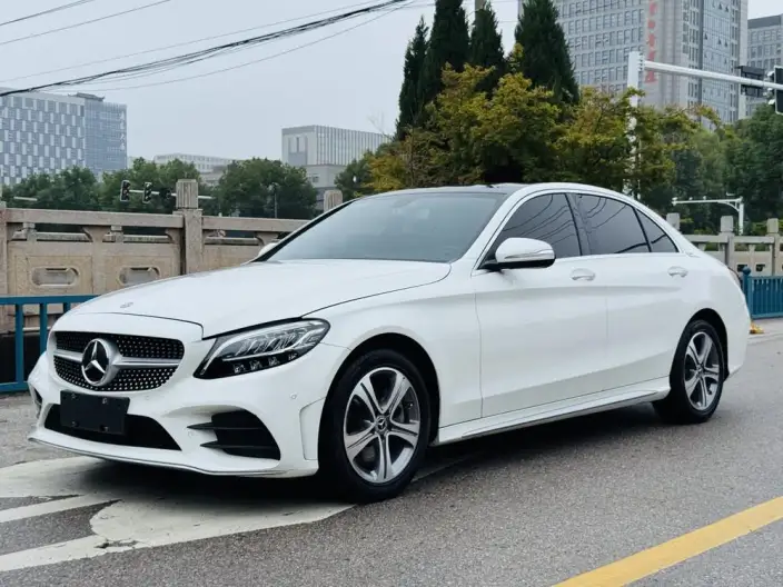 Mercedes-Benz C-Class 2020 Model C 260 L Sports Edition – фото 1