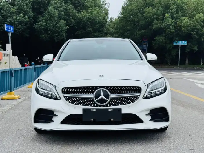 Mercedes-Benz C-Class 2020 Model C 260 L Sports Edition – фото 2