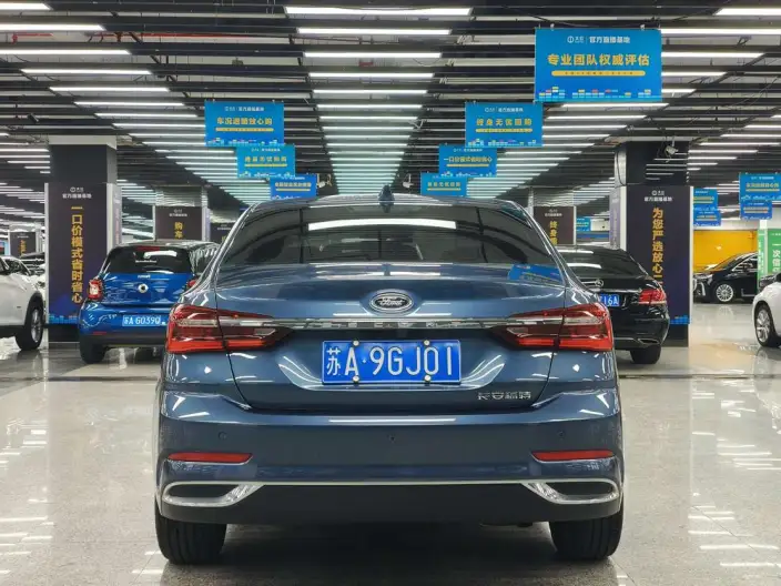 Ford Escort 2021 Model 1.5L Automatic Platinum edition – фото 5