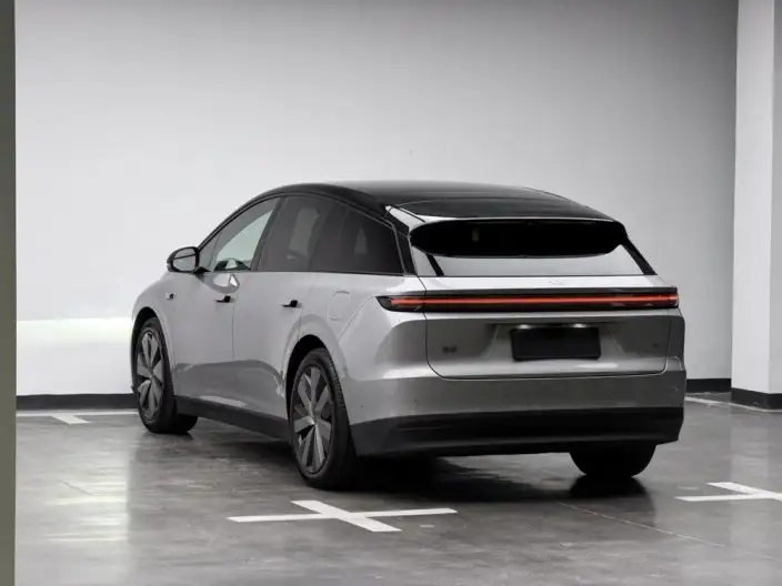 Li Auto i6 2025 Model 4WD Standard Edition – фото 5