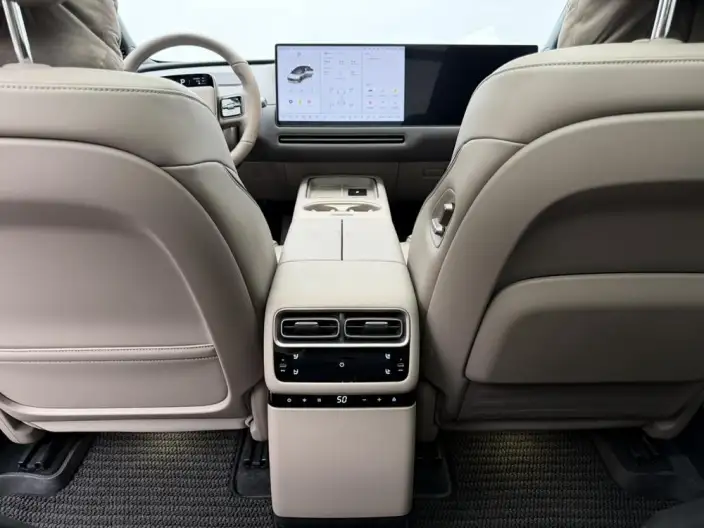 Li Auto i6 2025 Model 4WD Standard Edition – фото 8