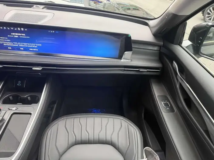 Ford Edge 2026 Model Ford Edge L 2.0T EcoBoost E Hybrid 2WD VII seat Luxury Model – фото 8