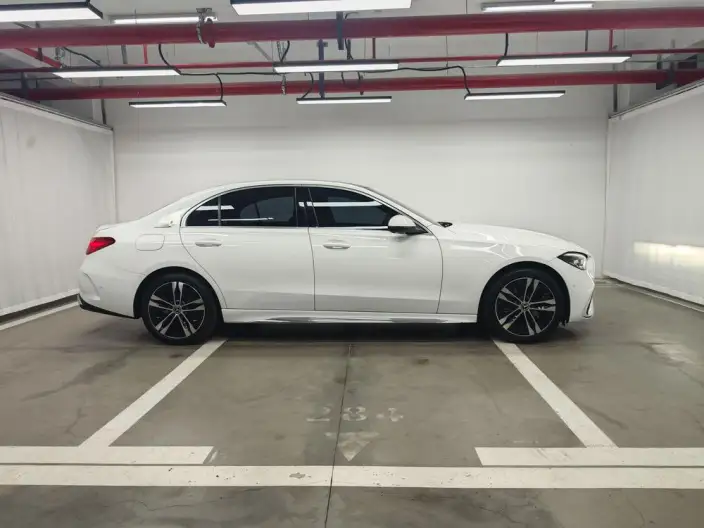 Mercedes-Benz C-Class PHEV 2023 Model C 350 eL – фото 8